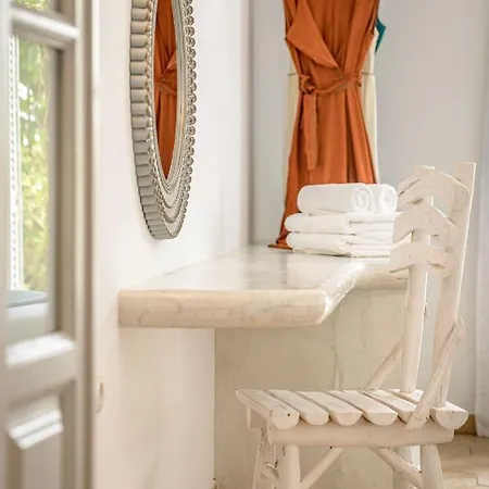 Andora Villas *